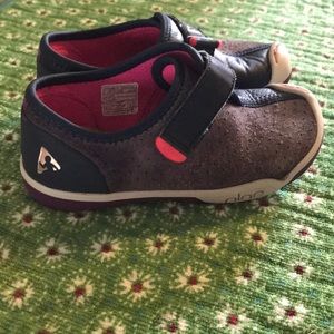 Plae girls shoes size 10.5
